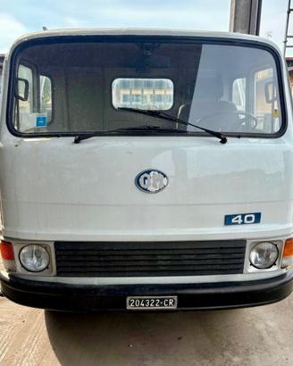 OM 40 autocarro Iveco epoca cassone