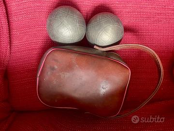Bocce vintage in metallo con borsa in pelle