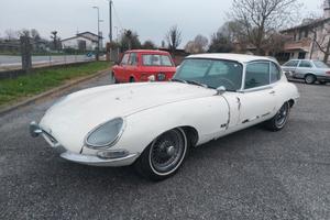Jaguar E Type 4200 Coupè del 1966