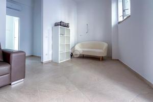 2 LOCALI A FORMIA
