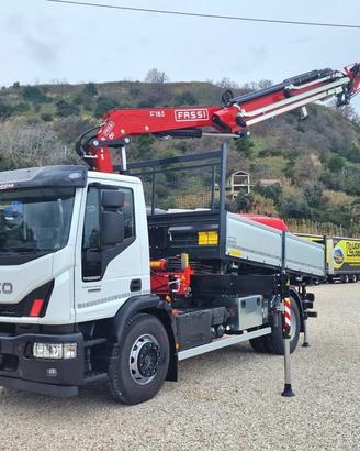 IVECO 180E32 K NUOVO GRU da 23 m + RIBALTABILE