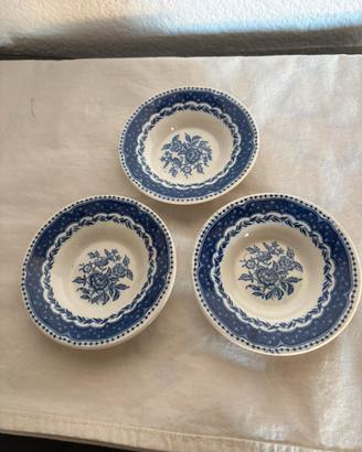 Tre piccole ciotoline made in England