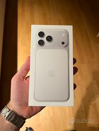 IPhone 17 Pro Max Silver
