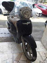 Aprilia Scarabeo 200 - i. e