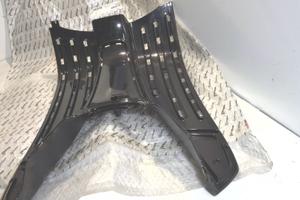 PEDANA NERA VESPA PIAGGIO 6221244090