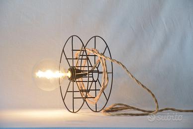 LAMPADA DA COMODINO CON BOBINA