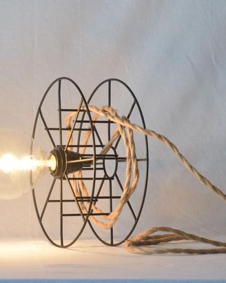 LAMPADA DA COMODINO CON BOBINA