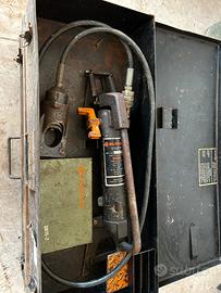 Presse idrauliche per tubi - Pinze crimpatrici