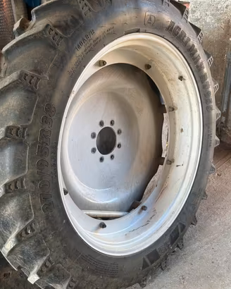 gomme strette per trattore new holland