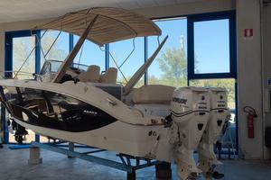 Sessa KEY LARGO 27 walk around outboard