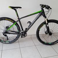 Mountain bike MTB carbonio 27.5
