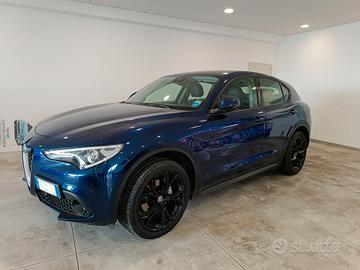 Alfa Romeo Stelvio 2.2 Turbodiesel 180 CV AT8 RWD 