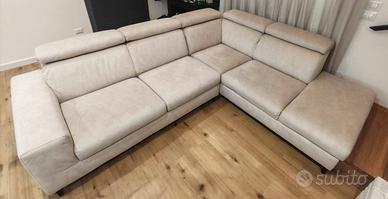 Divano Poltronesofà con penisola