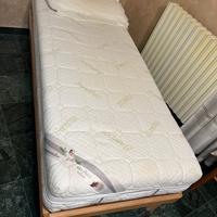 Due reti motorizzate e materassi Per Dormire