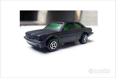 Modellino auto Bmw 323i 1:50 vintage anni 80