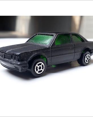 Modellino auto Bmw 323i 1:50 vintage anni 80