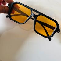 Occhiali da sole unisex, nuovo. Con ponte.