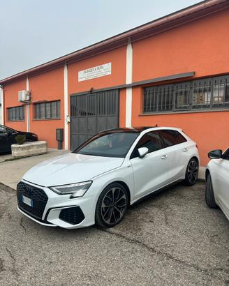 Audi A3 SPB 35 TDI S Line S Tronic Indetity Black