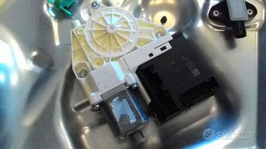 MOTORINO ALZAVETRO ANTERIORE DESTRA VOLKSWAGEN Tig