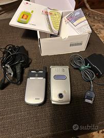 Set di n. 2 telefoni cell LG Nec 339 e LG e616