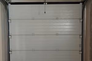 portoni sezionali e porte noce
