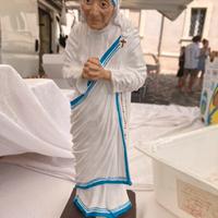 Statua madre Teresa di Calcutta