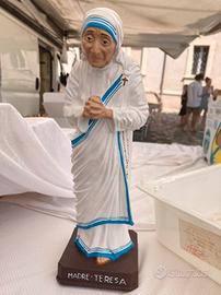 Statua madre Teresa di Calcutta