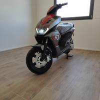 SCOOTER ELETTRICO L3e=125CC MODELLO R3 DISPONIBILE