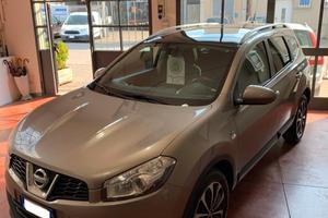 Nissan Qashqai Qashqai+2 2.0 dCi DPF Tekna 4X4 7 P