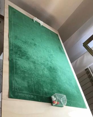Subbuteo con 38 squadre e accessori vari