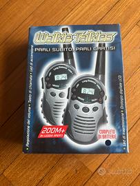2 walkie talkie vintage