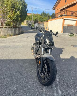 Yamaha mt-07
