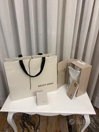 Busta e scatola Golden Goose