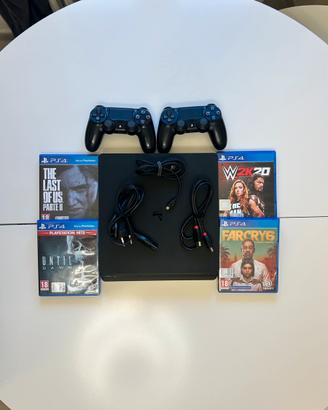 PlayStation 4 500GB + 2 joystick + 4 giochi