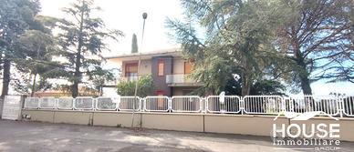 Mascalucia villa con giardino