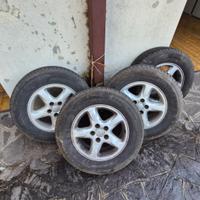 cerchi toyota 16" con gomme nuove invernali 