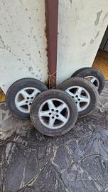 cerchi toyota 16" con gomme nuove invernali 