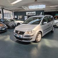 VOLKSWAGEN TOURAN 2.0 ECOFUEL HIGHLINE 7P