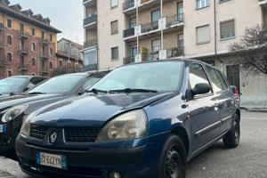 Renault clio 2001 - BENZINA -170km