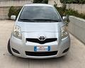 toyota-yaris-1-0-5-porte-sol-gpl-benzina