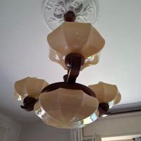 Lampadario vintage legno con coprilampada di vetro