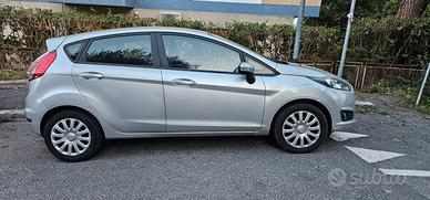 FORD Fiesta 6ª serie - 2015