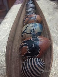 Uova in pietra del Kenia