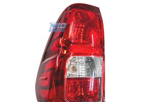 FANALE SINISTRO TOYOTA HILUX 16- ESTERNO