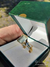 anello d'oro con acquamarina e brillanti 