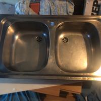 Lavello per cucina a doppia vasca