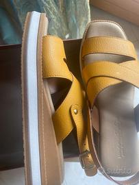 Sandali gialli in pelle 38 donna