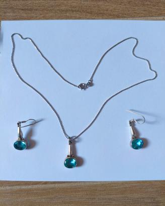 Set collana con orecchini 