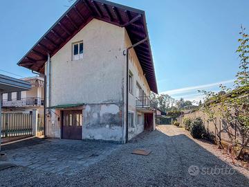 Villa indipendente con giardino