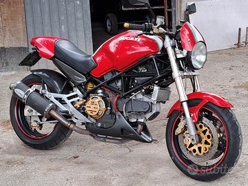 Ducati monster 900